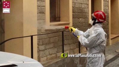 José Martí destaca el «encomiable trabajo» de los bomberos de la Diputación que ya han realizado 65 acciones de desinfección en la provincia