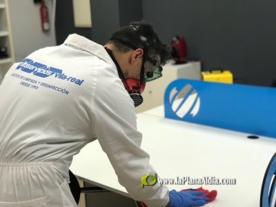 Multiservicios Villarreal muestra su solidaridad con instituciones desinfectante espacios que ofrecen servicios sociales y apoyo a comercios y empresas
