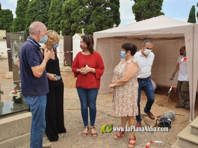 La Generalitat inicia por primera vez los trabajos de exhumacin de una fosa comn al cementerio de Castell