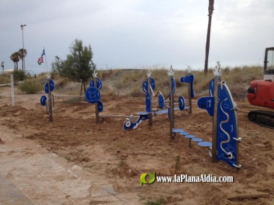 Nules dota a la playa de Les Marines de un circuito biosaludable renovado