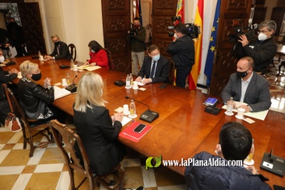 Ximo Puig anuncia el cierre de la hostelería y de los comercios a las 18:00 horas e insta al Gobierno a avanzar el Toque de Queda a las 8 de la tarde