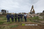 L'Equip de Govern es va fer fotos en Golf Sant Gregori mentre l'excavadora trencava trossos de fibrociment