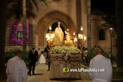 Les Alqueries cierra las fiestas patronales con la Misa y la procesin en honor a la Mare de Du del Nio Perdido