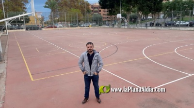 Alarcón (PSPV-PSOE) insta el Partit Popular a ensostrar la pista exterior del pavelló poliesportiu d'Onda
