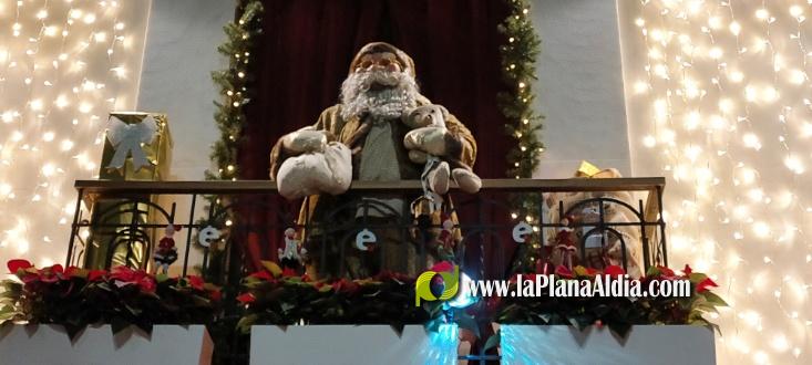 La Casa de Pap? Noel i Satine encenen el Nadal a Burriana