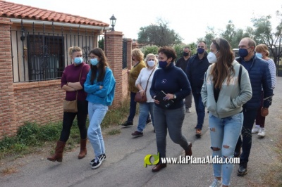 Ballester escucha a los vecinos de la urbanizacin 'Pedrissetes II' en una nueva edicin de 'Onda Barri a Barri'