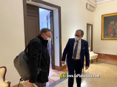 Jos Mart aborda amb UCE-CV el desemparament en el qual es troben els consumidors dels xicotets pobles per a presentar reclamacions