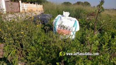 Denuncian amianto abandonado desde hace más de tres semanas