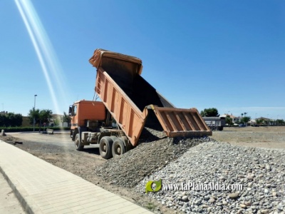 Comienza el acopio de materiales para la construcción de los espigones de la playa Casablanca de Almenara