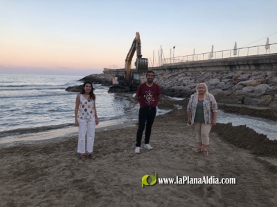 L'Ajuntament d'Orpesa inicia els treballs de recuperació a les platges de Amplàries i Morro de Gos