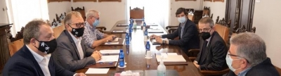 La Diputació de Castelló estudiarà deduccions fiscals al sector de la ceràmica per a afiançar la recuperació econòmica