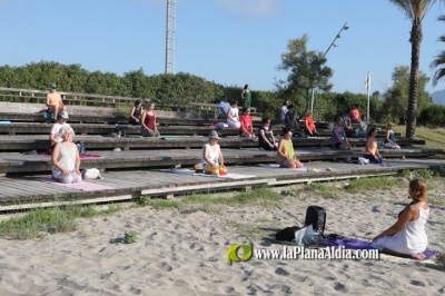 El Grau acull des de demà la IX edició del Festival de Ioga Platges de Castelló 2021