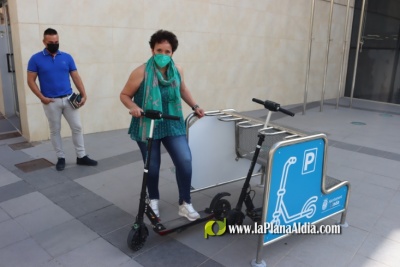 Onda avanza en su apuesta por la movilidad sostenible e instala tres parkings para patinetes