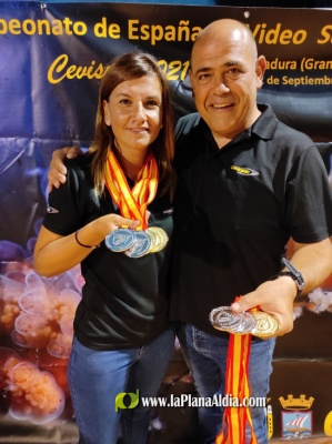 Los 'coverxins' Héctor Ripollés y Lledó Bernat subcampeones de España de Video Submarino