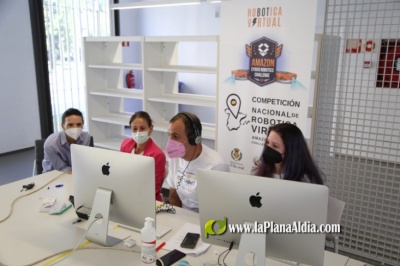 Vila-real aferma la seua aposta per la innovació educativa amb el segon concurs nacional de robòtica virtual Amazon Challenge