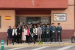 Autoridades, reina y dama y poblaci?n en general con la guardia civil y la Virgen del Pilar