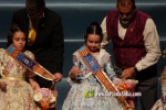 Mar?a Olivas Vidal  ja llueix la banda que la acredita com a Reina Fallera infantil de Burriana 2023