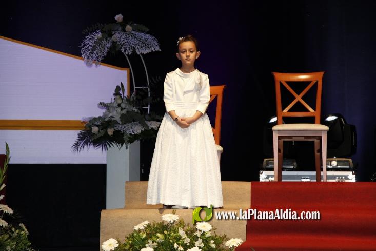 Marta Guzm?n ja 'reina' en les festes de Sant Vicent de la Vall