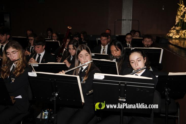 Marta Guzm?n ja 'reina' en les festes de Sant Vicent de la Vall