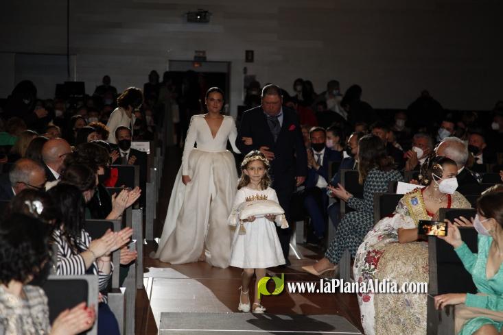 Marta Guzm?n ja 'reina' en les festes de Sant Vicent de la Vall