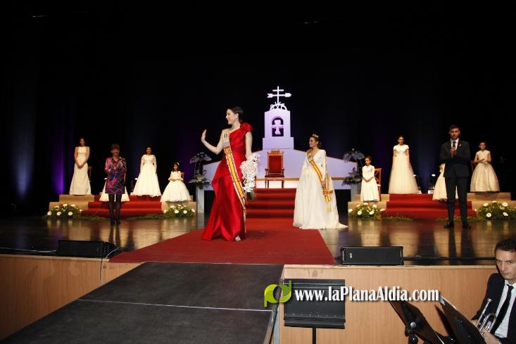 Marta Guzm?n ja 'reina' en les festes de Sant Vicent de la Vall