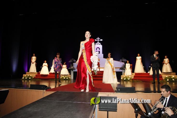 Marta Guzm?n ja 'reina' en les festes de Sant Vicent de la Vall