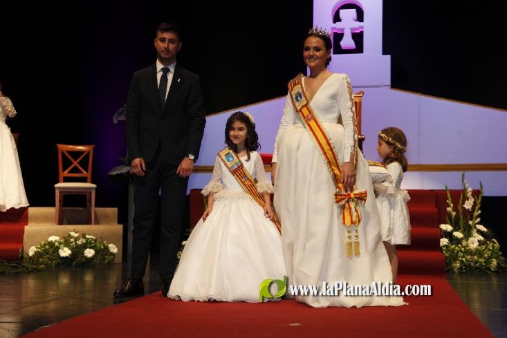 Marta Guzm?n ja 'reina' en les festes de Sant Vicent de la Vall