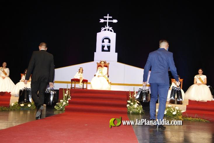 Marta Guzm?n ja 'reina' en les festes de Sant Vicent de la Vall