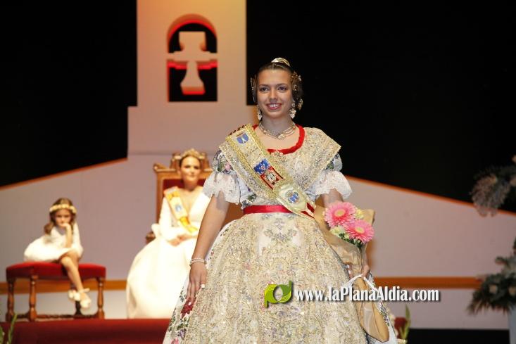 Marta Guzm?n ja 'reina' en les festes de Sant Vicent de la Vall