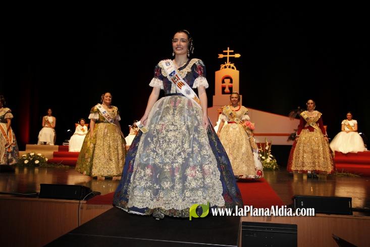 Marta Guzm?n ja 'reina' en les festes de Sant Vicent de la Vall
