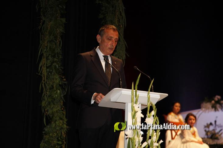 Marta Guzm?n ja 'reina' en les festes de Sant Vicent de la Vall