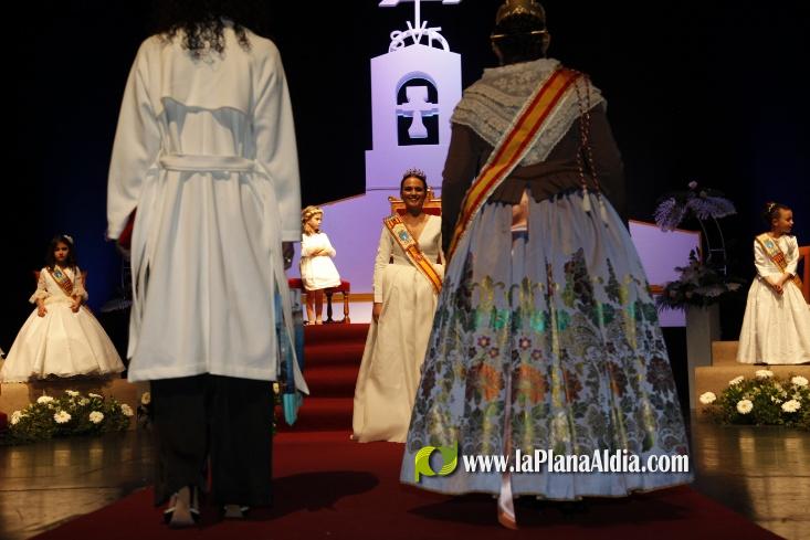 Marta Guzm?n ja 'reina' en les festes de Sant Vicent de la Vall