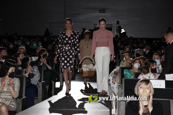 Marta Guzm?n ja 'reina' en les festes de Sant Vicent de la Vall