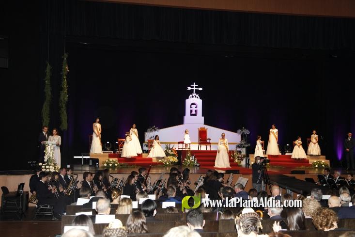 Marta Guzm?n ja 'reina' en les festes de Sant Vicent de la Vall