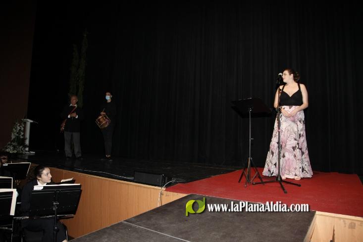 Marta Guzm?n ja 'reina' en les festes de Sant Vicent de la Vall