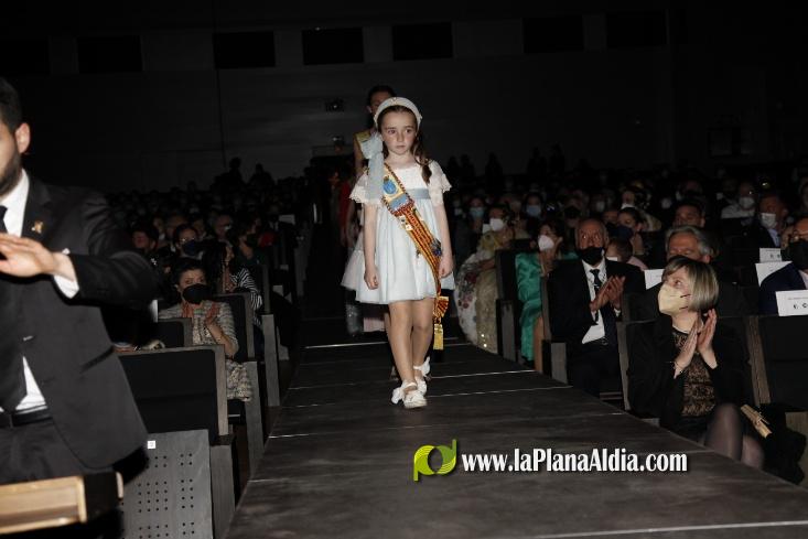 Marta Guzm?n ja 'reina' en les festes de Sant Vicent de la Vall