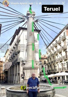 La presencia de Aparisi en Teruel lleva el 'meme' del carril bici hasta el monumento caído de El Torico