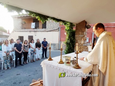 Montalba collita un 'ple' en les seues festes de Sant Antoni