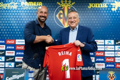 Pepe Reina reconoce sentirse muy feliz por su regreso al club amarillo 17 aos despus