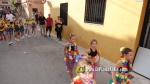 Acolorida cercavila de disfresses infantils