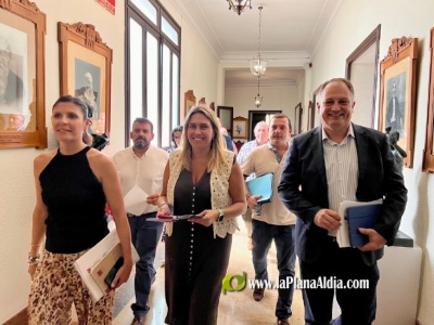 Marta Barrachina eleva a Diputación el manifiesto en defensa por el empleo cerámico en busca de consenso por el futuro de la provincia de Castellón