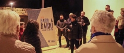 Ballester escucha las sugerencias de los vecinos del Portal de Valencia en una nueva edición de 'Onda Barri a Barri'  