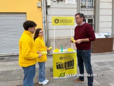 El Ayuntamiento de la Vall d’Uixó se suma a RECICLOS y premia el reciclaje de latas y botellas de plástico de bebidas