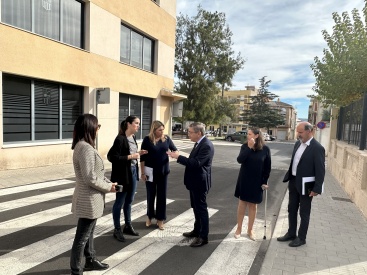 L'alcaldessa de la Vall d'Alba i el conseller d'Educaci obren una nova etapa pel futur del nou collegi de la localitat