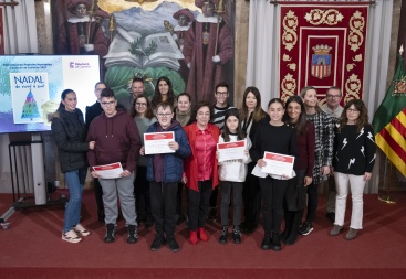 Premiados los ganadores del concurso provincial de postales en Castell髇