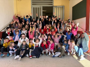 80 niñas y niños de Almenara participan en una nueva edición de l'Escola de Nadal