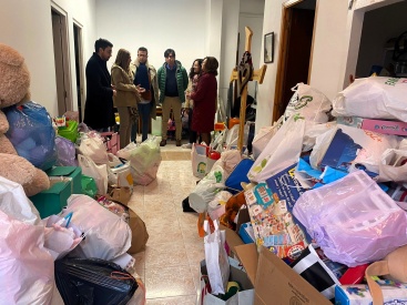El Grupo Scout Tramuntana sorteó regalos entre donantes de juguetes en el Árbol Solidario