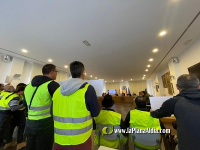 La Policía Local de Vila-real se manifiesta en el pleno por la 'falta de efectivos'
