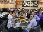 La llar fallera acull el multitudinari 'sopar de pa i porta'