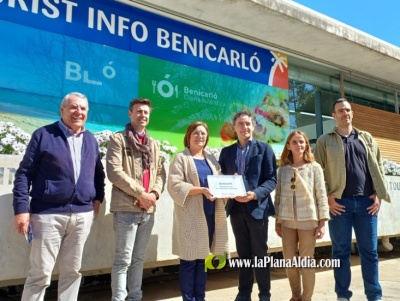 Colomer libra en Benicarl el distintivo de Municipio Turstico de la Comunidad Valenciana